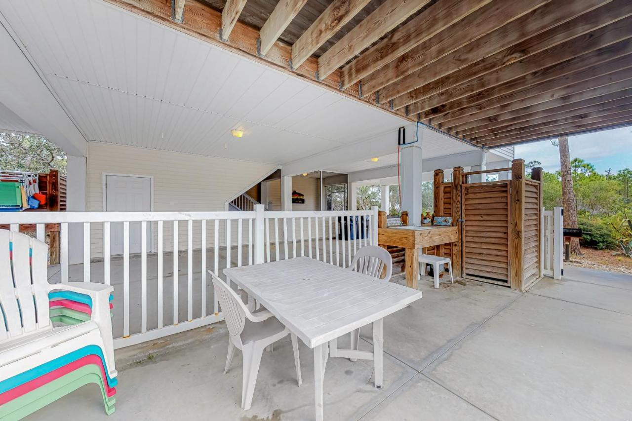 Bikinis & Martinis Villa St. George Island Buitenkant foto